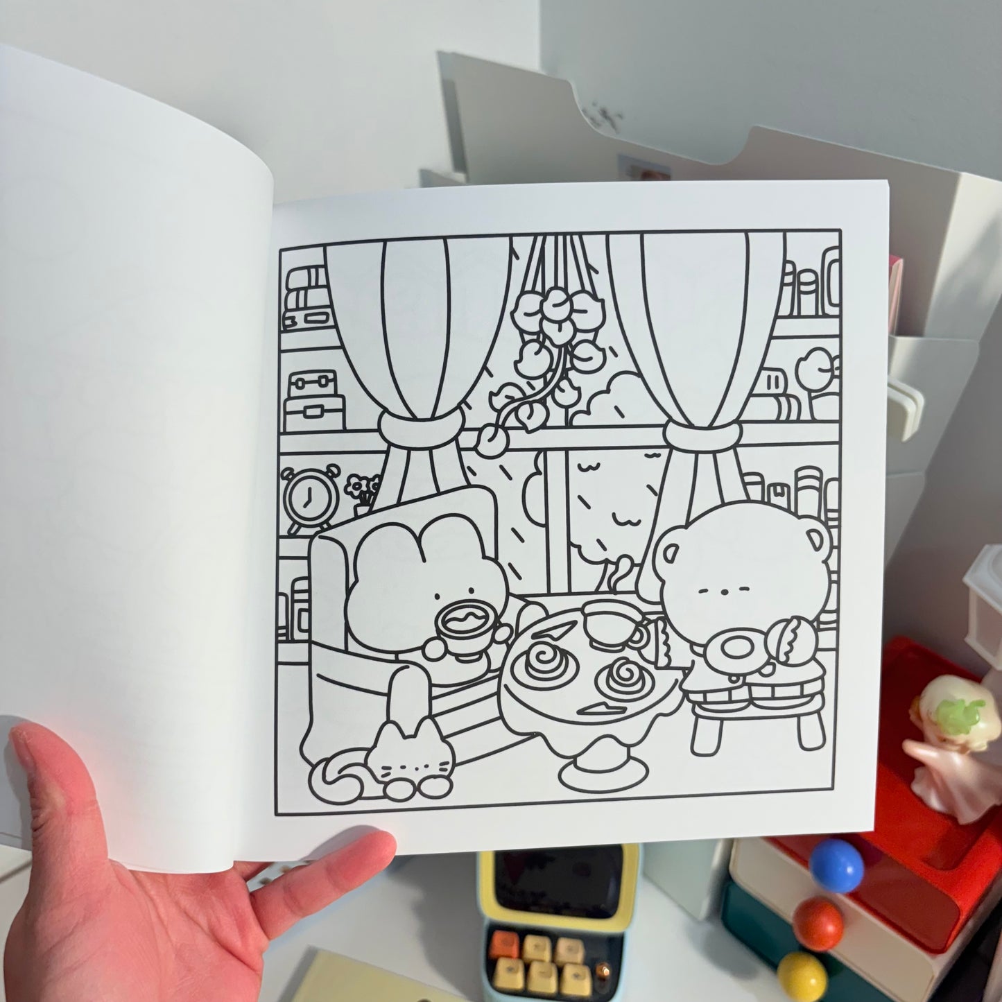 COZY COLOURING BOOK VOL.2